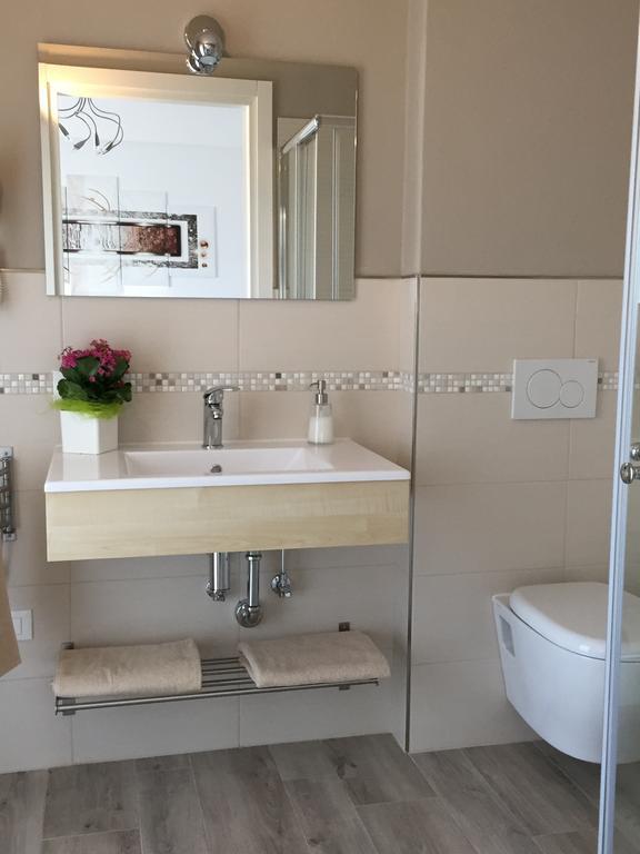 Flyingaway Bed & Breakfast Borso del Grappa Ruang foto